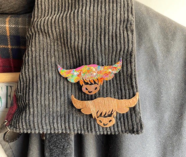 Duncan the Coo brooch / pin