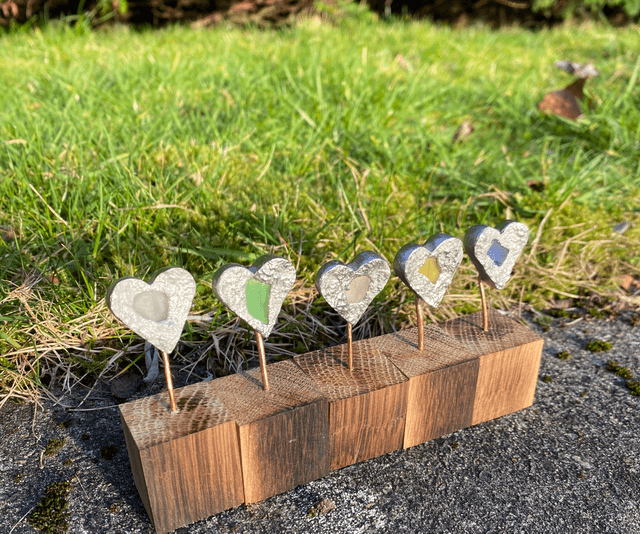 Mini Urns (examples only)