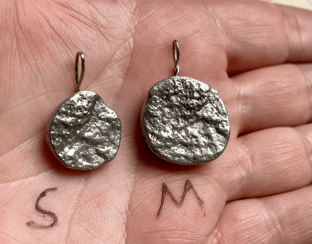 Outlander location - round pendant