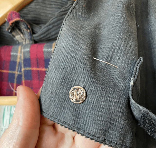 Duncan the Coo brooch / pin